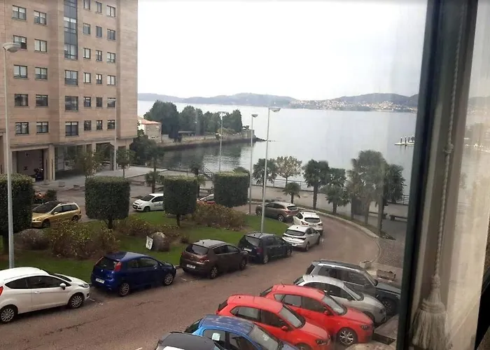 Piso En Bouzas Con Vistas A La Ria