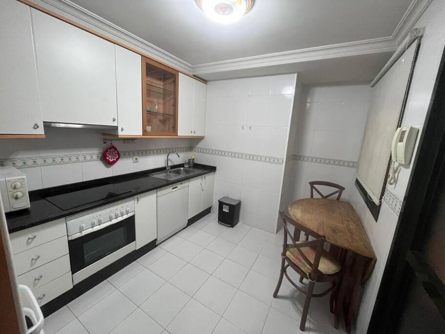 Apartament Piso En Bouzas Con Vistas A La Ria *