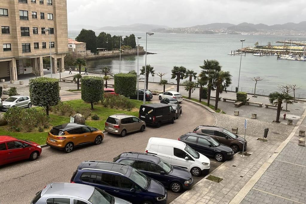 Piso En Bouzas Con Vistas A La Ria Apartament *